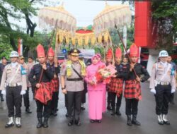 Tari Padduppa Sambut Kedatangan Irjen. Pol. Setyo Boedi Moempoeni Ditanah Sulsel