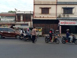 Urai Macet Panjang, Kapolres Gowa AKBP. RTS. Simanjuntak S. Ik, Jalan Kaki 2 KM