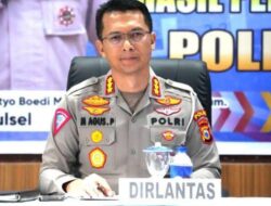 Cuaca Ekstrem, Dirlantas Polda Sulsel. KBP. Dr. I Made Agus Prasatya. S. Ik, M. Hum Sampaikan Tips Berkendara Aman