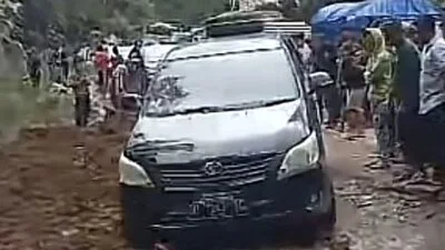 Jalan Licin, Kasatlantas Polres Luwu Timur Atensi Jalur Batas Provinsi