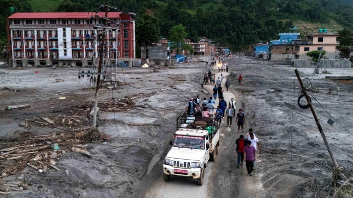 Saat Lumpur Menutup Jejak, 3.044 Orang Masih Hilang di Nepal-Tibet