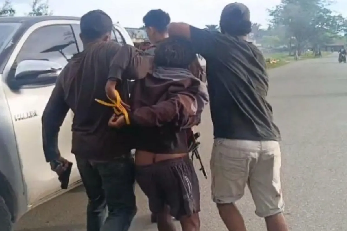 Satgas Damai Cartenz Tangkap Terduga Anggota KKB Penembak ASN di Yahukimo.