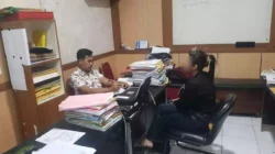 Injak Al-Qur’an, Pemilik Salon di Lebak Divonis 1 Tahun 8 Bulan Penjara