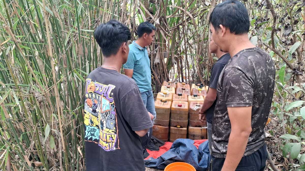 Polisi Bongkar Pelangsiran 120 Liter Pertalite di SPBU Badau, Tiga Tersangka