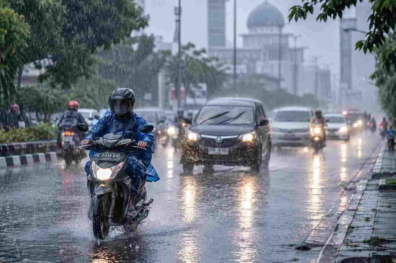 Hujan Sedang Berpotensi Guyur Sejumlah Wilayah Sumut pada Senin