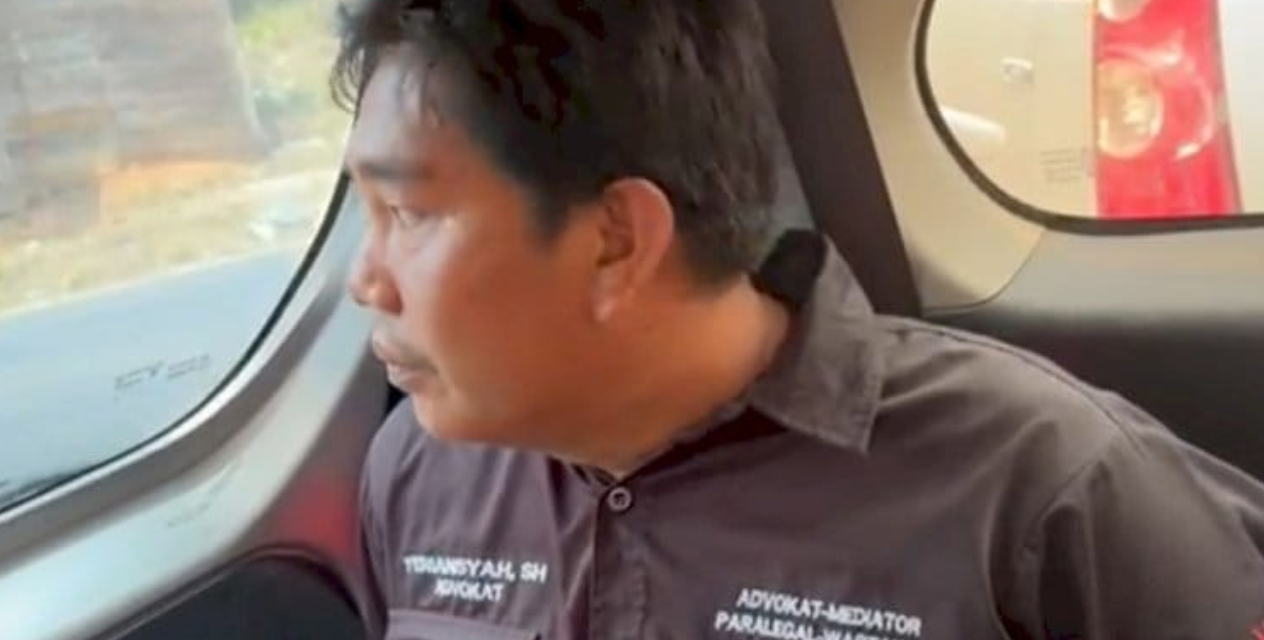Seorang pria berinisial FR yang mengaku sebagai wartawan diamankan polisi
