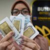 Harga Emas Antam Sepekan Berfluktuasi, Ditutup Rp2,613 Juta per Gram