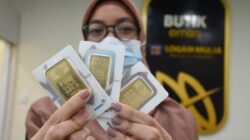 Harga Emas Antam Sepekan Berfluktuasi, Ditutup Rp2,613 Juta per Gram
