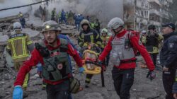 Serangan Rusia di Ukraina Tewaskan Delapan Orang, Kyiv Kembali Jadi Sasaran