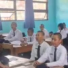 Bapak Asuh Polri Hadir di Sekolah Kepulauan Seribu, Pelajar Diajak Bijak Bermedia Sosial