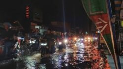 Banjir Rendam Jalan Raya Kopo Bandung, Pengendara Diminta Waspada