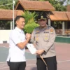 Kapolres Bondowoso Beri Penghargaan kepada Dua Anggota Unit PPA, Tekankan Kecepatan dan Empati