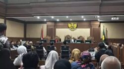 KPK Hadirkan Dua Mantan Pejabat Kemenag di Sidang Korupsi Kuota Haji