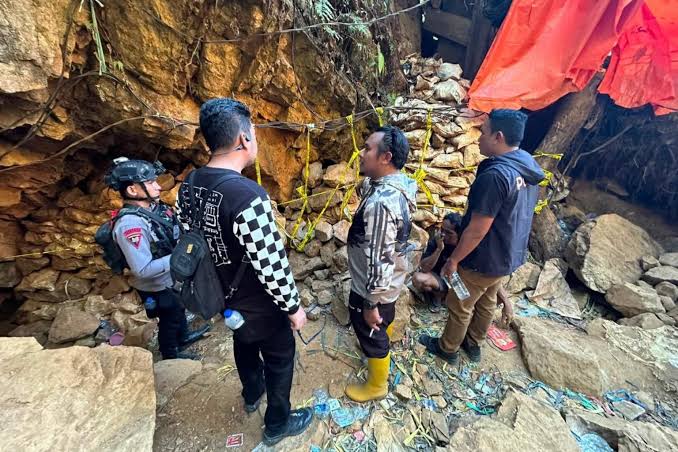 Polisi Gerebek Tambang Emas Ilegal di Bone Bolango, 9 Orang Diamankan