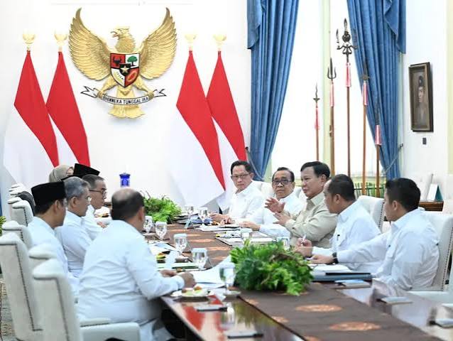 Prabowo Bentuk Tim Khusus Kaji Rencana Kuliah Gratis di PTN.
