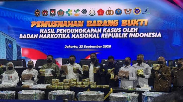BNN Ungkap 12 Kasus Narkoba, 2.156 Liter Cairan Metamfetamin Disita.