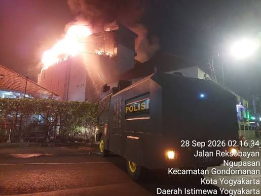 Toko Batik Hamzah Yogyakarta Terbakar, Api Berasal dari Dapur Lantai Tiga