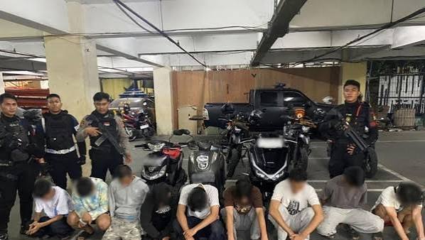 Brimob amankan 9 pemuda dan temukan 9 klip diduga tembakau sintetis di Cibubur
