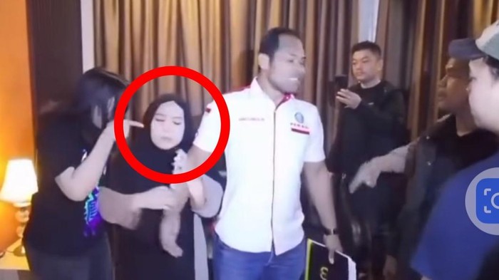 saat hendak diamankan dihotel.