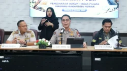 3.394 Burung Diselundupkan ke Sidoarjo, 2 WN Vietnam Ditahan Polisi