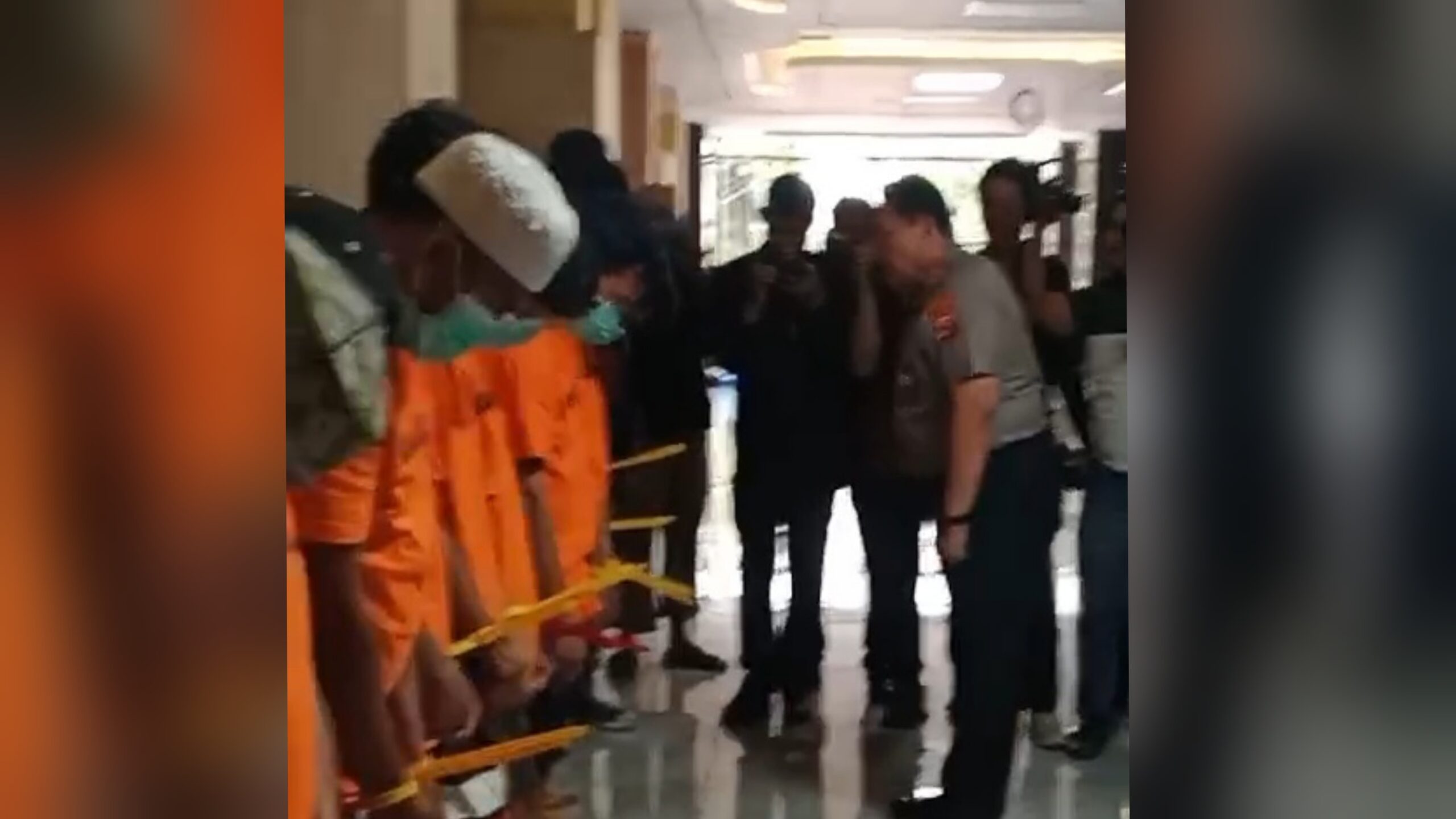Kapolda Sulsel, Irjen Pol Awal Chairuddin saat menemui tersangka Tawuran di Mapolda Sulsel. (Ist)