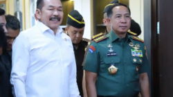 Panglima TNI Jenderal TNI Agus Subiyanto, dan Jaksa Agung Sanitiar Burhanuddin atau ST Burhanuddin.