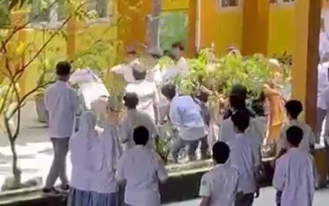 Pengeroyokan terjadi di SMA Negeri 1 Kota Gorontalo.
