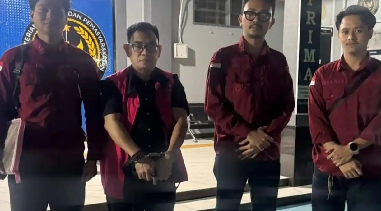 Muslim Muchtar, mantan Kepala Badan Penanggulangan Bencana Daerah (BPBD) Luwu Utara, kini menjalani pidana penjara setelah Mahkamah Agung menjatuhkan putusan berkekuatan hukum tetap