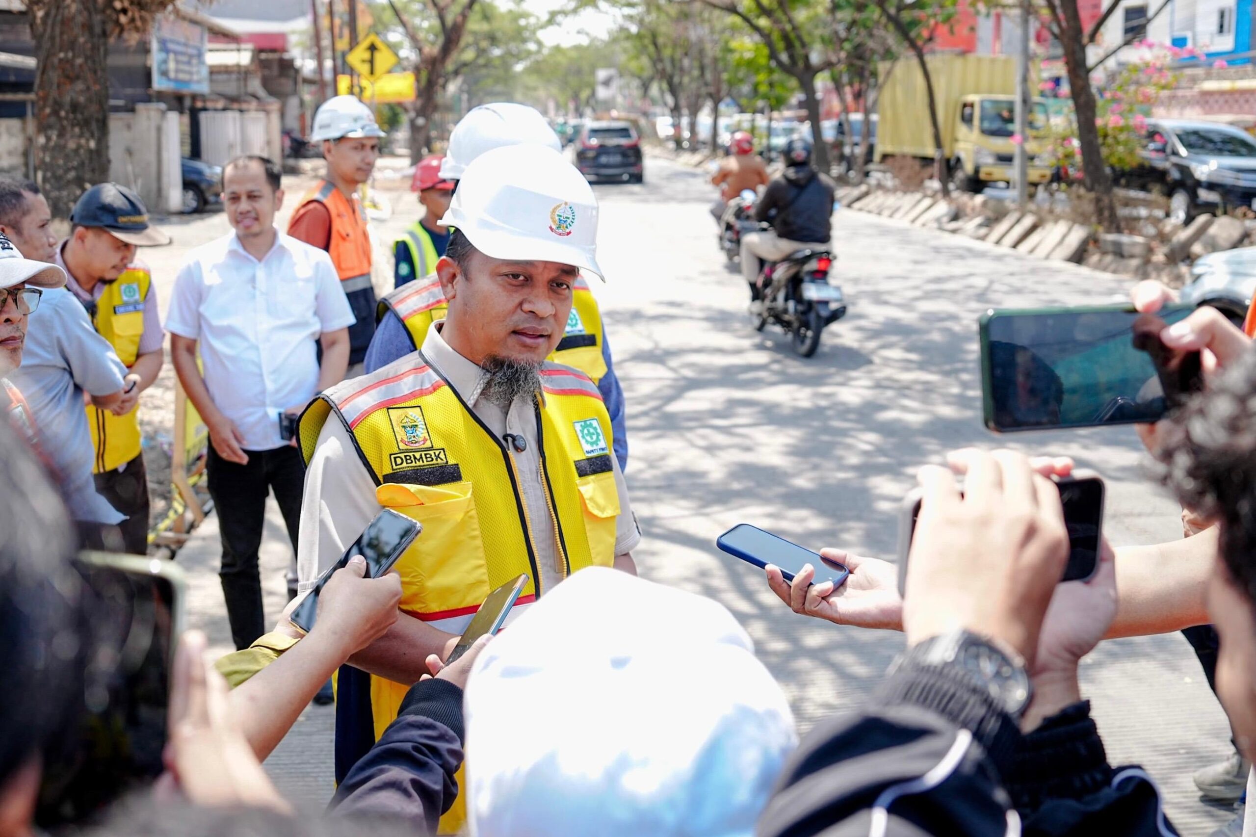 Gubernur Sulsel Andi Sudirman