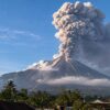 Gunung Semeru Erupsi, Kolom Letusan Capai 900 Meter di Atas Puncak