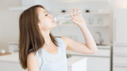 Jarang Minum Air Setelah Bangun Tidur? Ini 6 Dampak yang Bisa Terjadi pada Tubuh