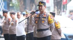Kapolrestabes Makassar Kombes Pol Arya Perdana memimpin apel pengamanan aksi unjuk rasa Hari Sumpah Pemuda.