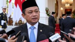 Menteri Perindustrian Muhammad Sarmuji seusai pelantikan di Istana Negara
