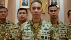 Pangkogabwilhan III Letjen TNI Lucky Avianto memberikan keterangan terkait kontak senjata di Maybrat.