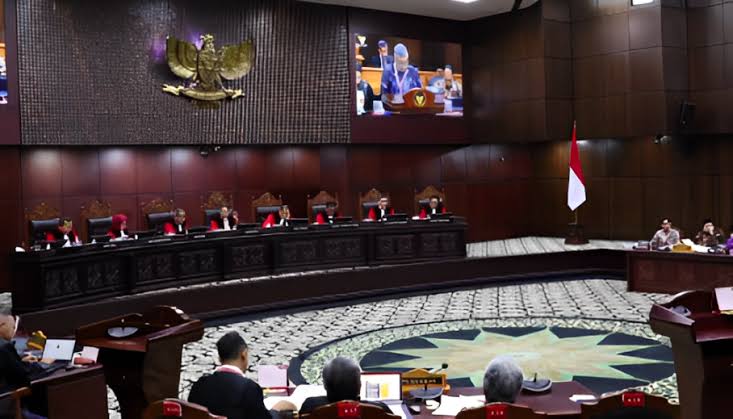 Sidang MK.