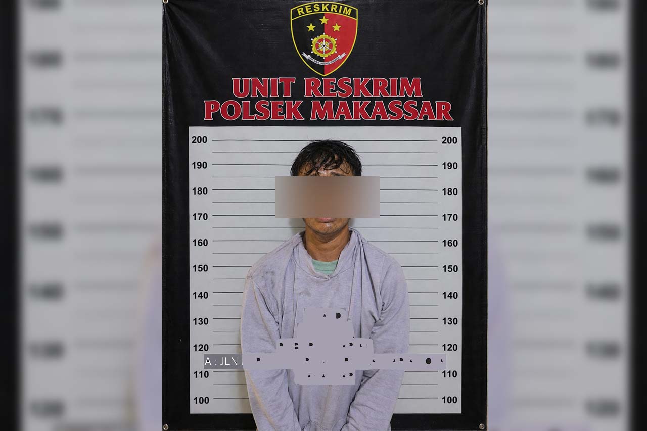 Terduga pelaku pencurian onderdil bengkel berinisial A (23) diamankan personel Unit Opsnal Polsek Makassar untuk menjalani proses hukum lebih lanjut. (Istimewa)