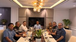 Pengurus Golkar Sulsel Temui Bahlil Bahas Pelantikan di Makassar